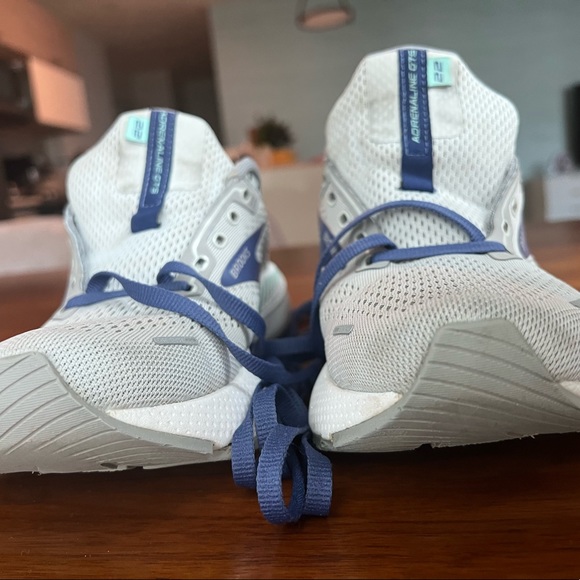 Brooks Adrenaline GTS 22 - Picture 13 of 15